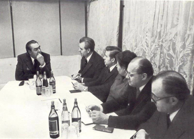 Иллюстрация к книге — Телохранитель Генсека. Том 2 [book-illustration-20.webp]