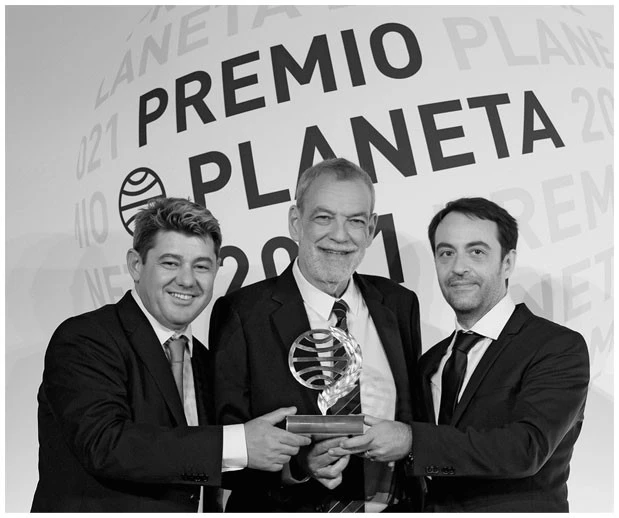 Иллюстрация к книге — Зверь [i_003.webp]