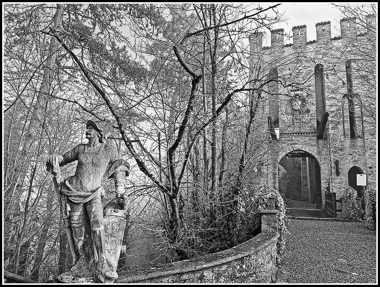 Иллюстрация к книге — Следствие по делу призрака [_1.webp]