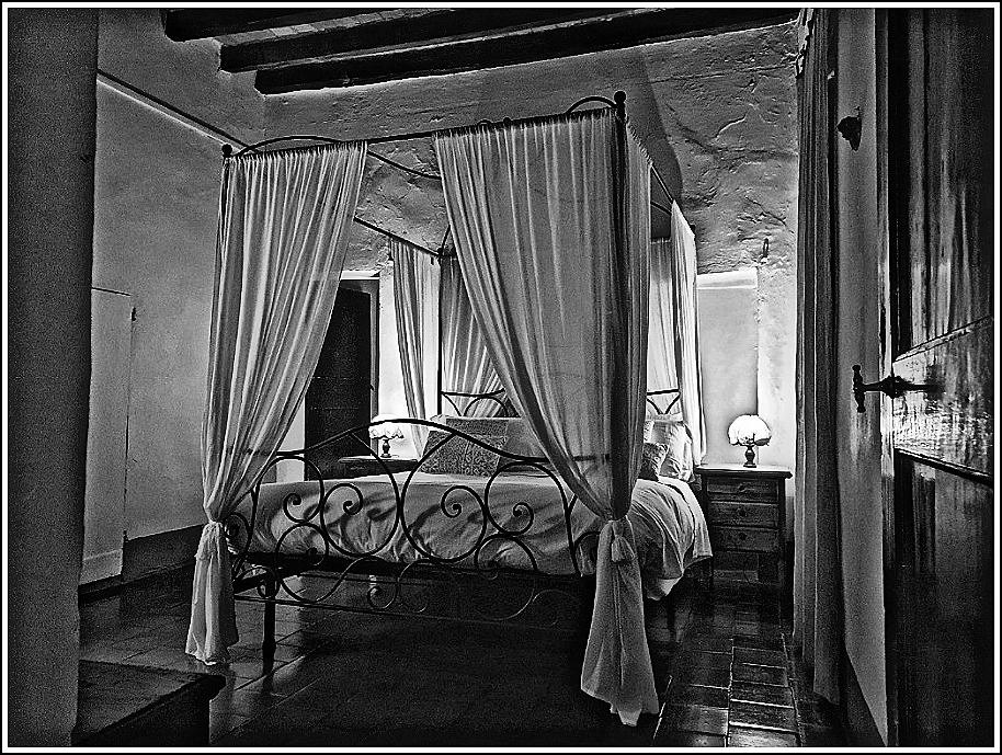 Иллюстрация к книге — Следствие по делу призрака [_4.webp]