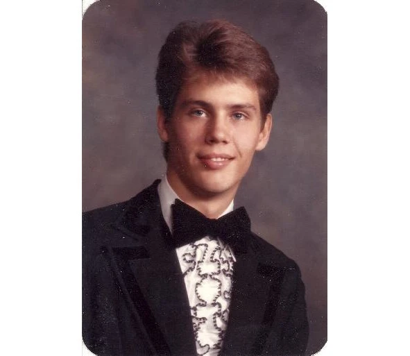 Иллюстрация к книге — Сыны Сэма. Убийцы влюбленных парочек [book-illustration-67.webp]