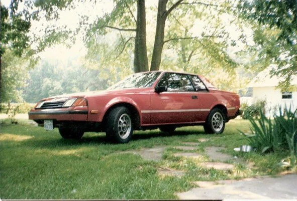 Иллюстрация к книге — Сыны Сэма. Убийцы влюбленных парочек [book-illustration-70.webp]