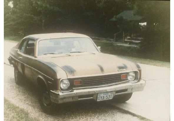 Иллюстрация к книге — Сыны Сэма. Убийцы влюбленных парочек [book-illustration-80.webp]