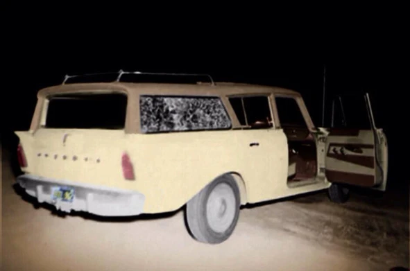 Иллюстрация к книге — Сыны Сэма. Убийцы влюбленных парочек [book-illustration-88.webp]