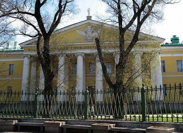 Иллюстрация к книге — Криминальные очерки. Книга III [book-illustration-3.webp]