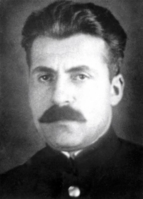 Иллюстрация к книге — Живые! Помните погибших моряков! Книга 1 [book-illustration-28.webp]