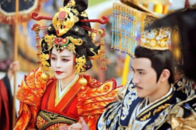 Иллюстрация к книге — Принцесса Сливового Аромата [book-illustration-10.webp]