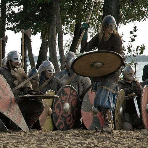 Иллюстрация к книге — Наследники Вещего Олега. Годы золотой славы [book-illustration-36.webp]