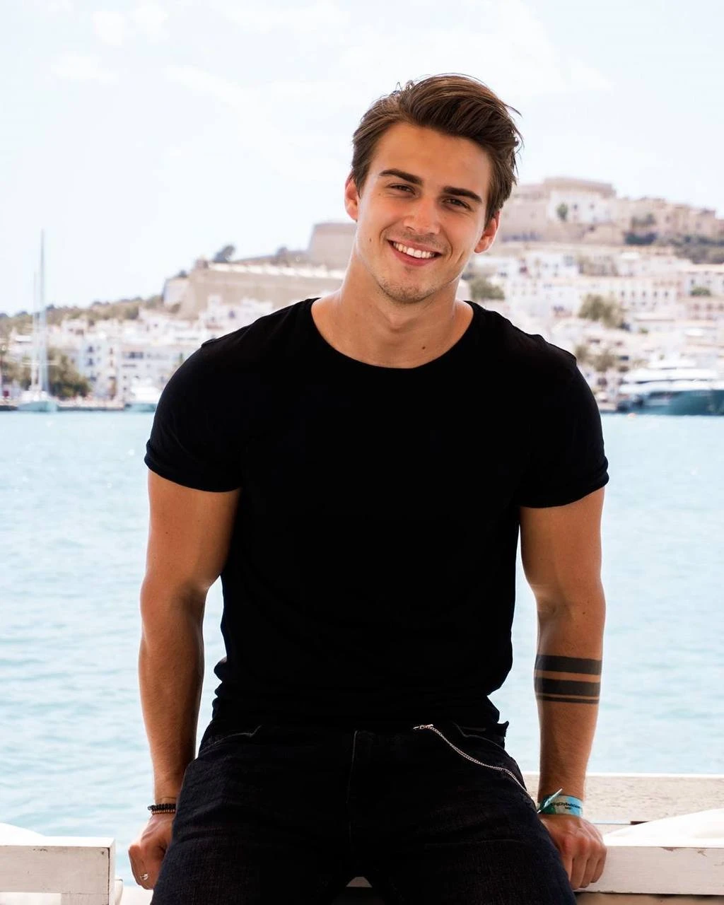 Иллюстрация к книге — Срочно выйду замуж [book-illustration-11.webp]